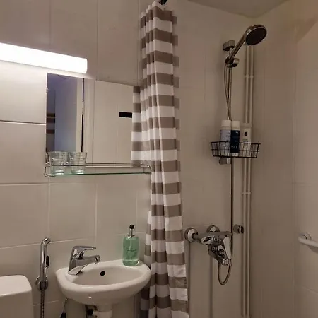 Tunnelmallinen Kaksio Sunilassa * Karhula